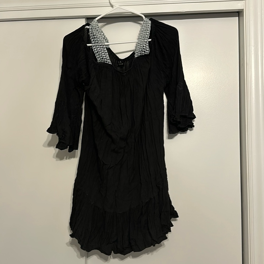 Black off-the-shoulder bathing suit cover up - fits size L